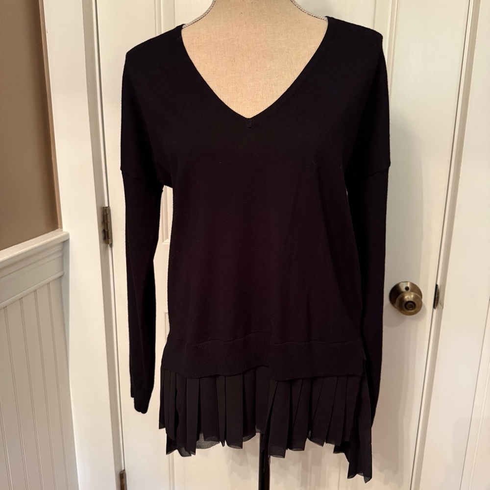 KAREN MILLEN SWEATER V-NECK BLACK LONG SLEEVE PLEATED SHEER ACCENT Size M
